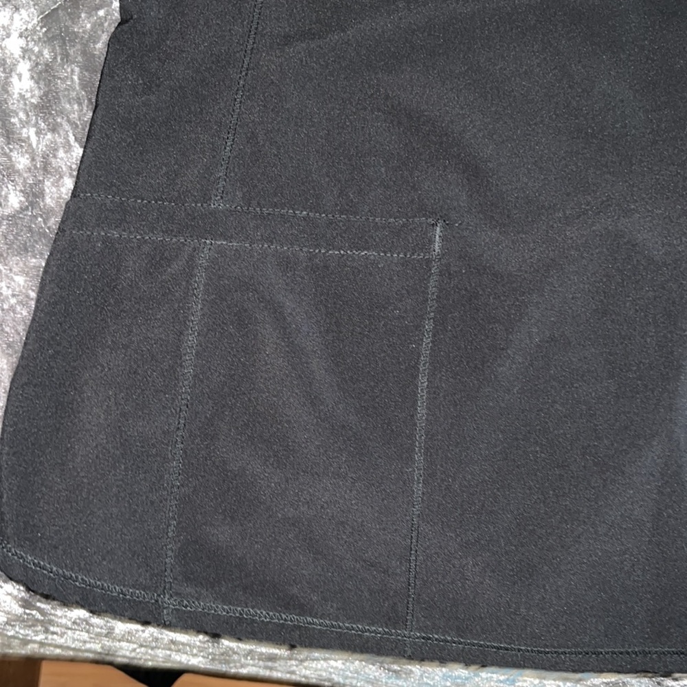 Cherokee Infinity Scrub Top - Picture 2 of 7